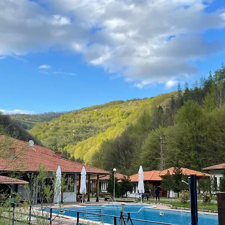 Orlova Skala Holiday Village Lopyan