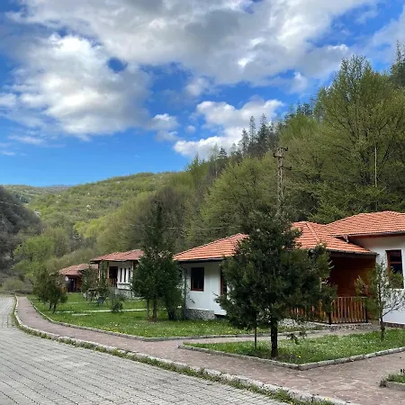 Orlova Skala Holiday Village Lopyan