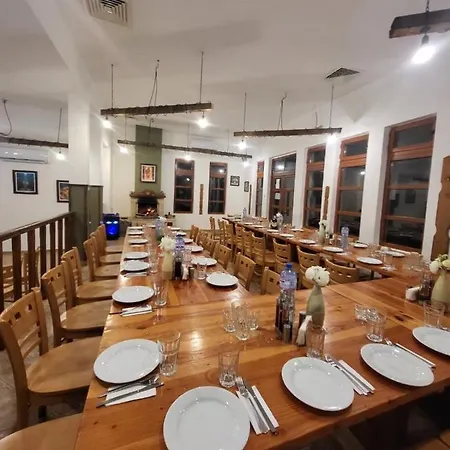 Orlova Skala Holiday Village 2* Lopyan